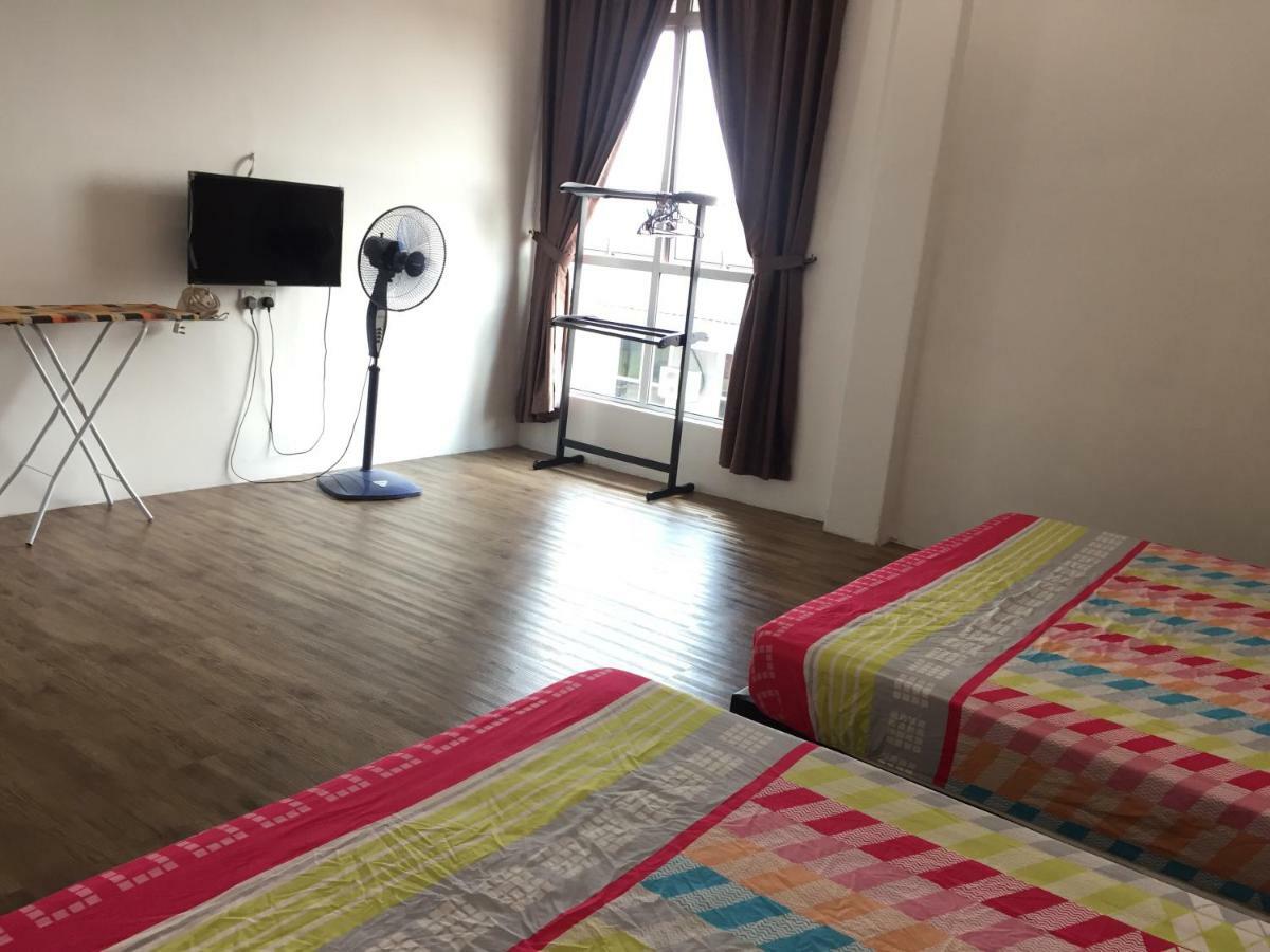 Benuthomestay Johor Bahru Buitenkant foto